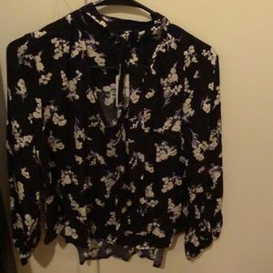 Floral Print Tie-Neck Top